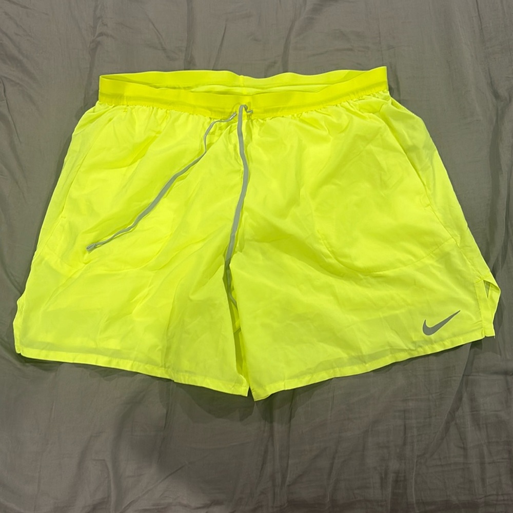 Nike running shorts yellow XL men